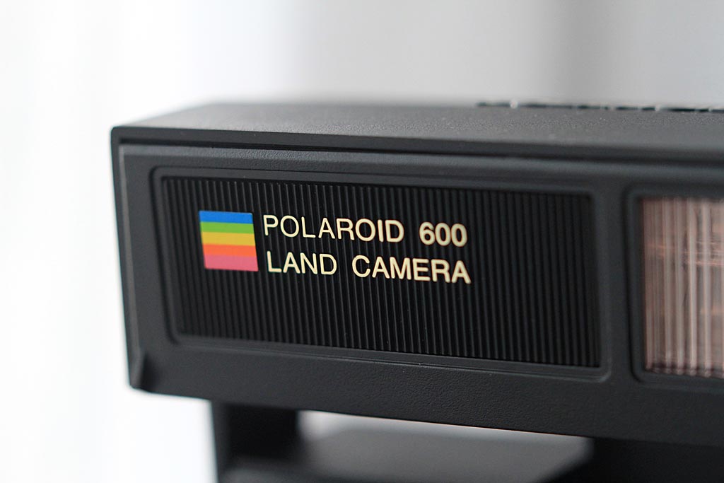 Polaroid 660 AF : signature Polaroid